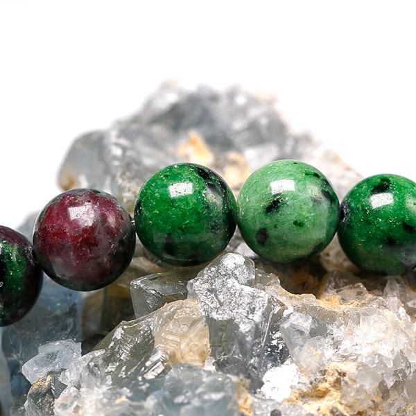 Natural Ruby Zoisite 8mm Smooth Round Gemstone Beads Stretch Bracelet   21471